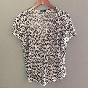 Black and white patterned top